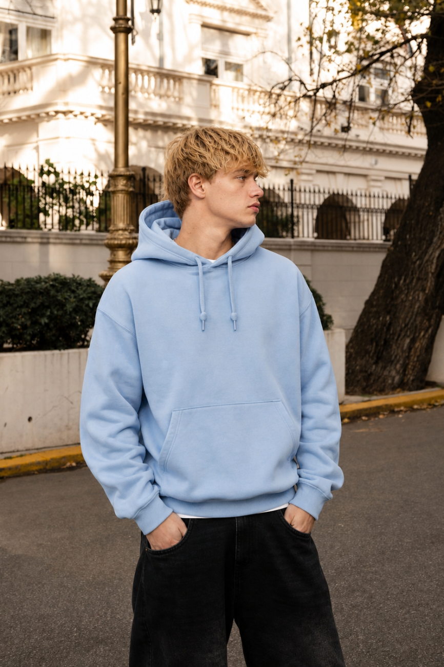 Polerón con capucha celeste K8 Urban personalizable para bordado y estampado